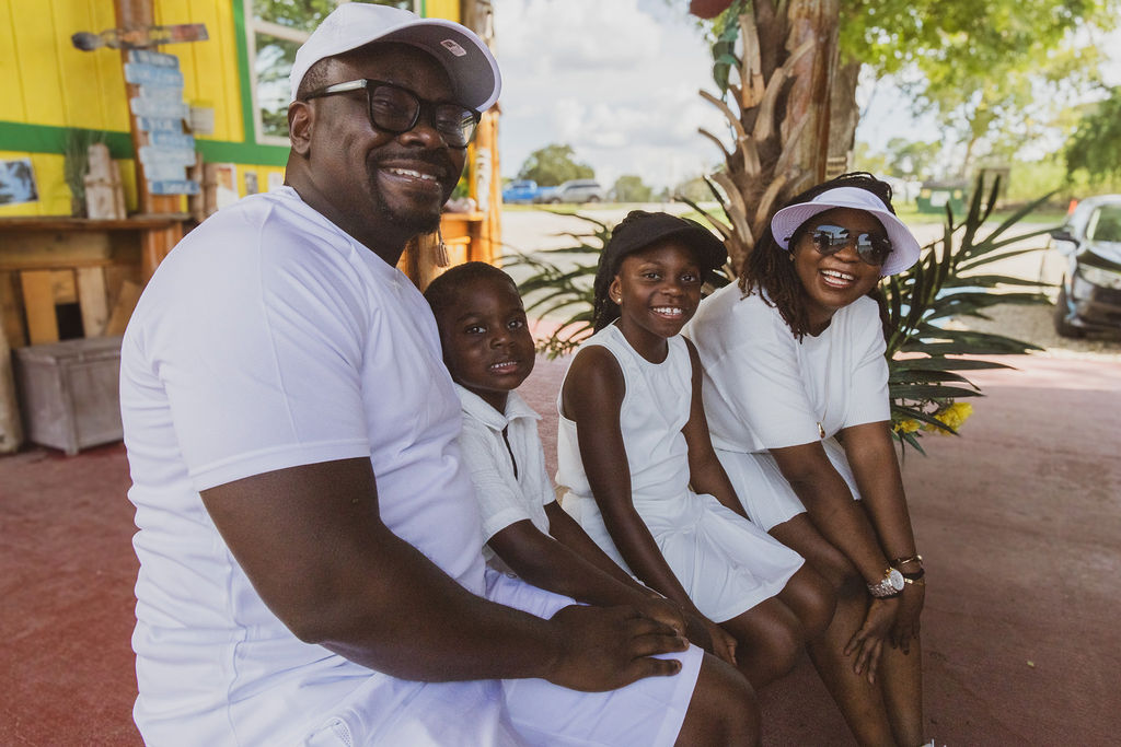 Stephen Yeti & Family — image 66