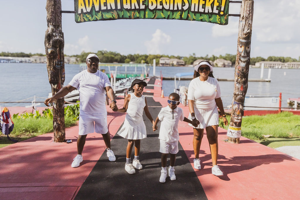 Stephen Yeti & Family — image 70